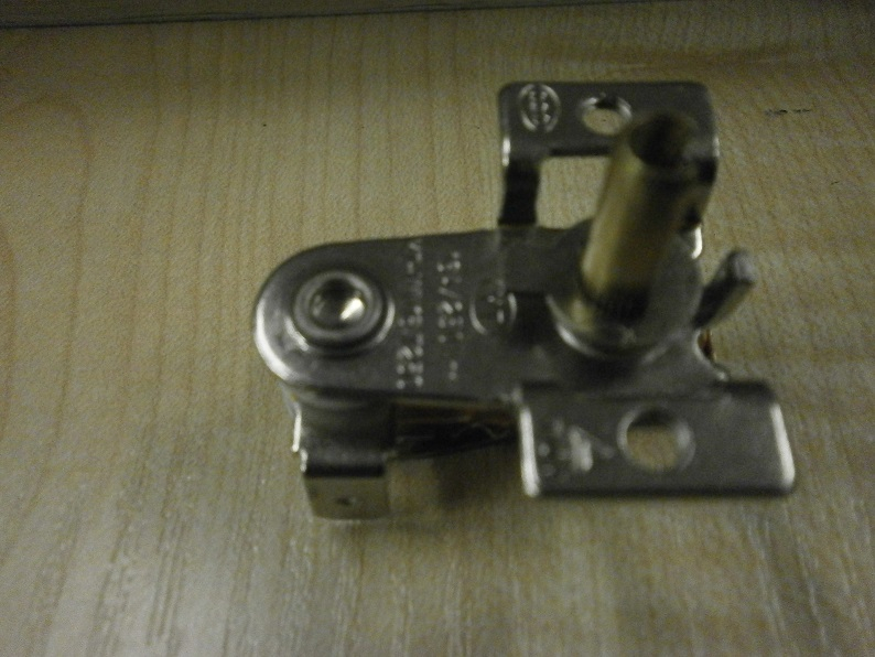 Регулятор термо QUATTRO ELEMENTI QE-3000C/5000C  16А -->649-226-007 16А